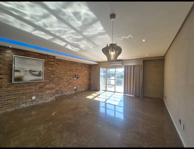 2 BEDROOM APARTMENT FOR SALE IN LA LUCIA